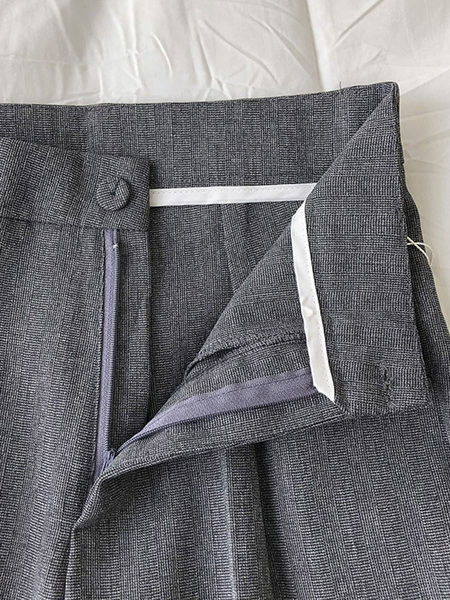 Модерен дамски панталон с джобове