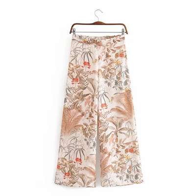 Дамски широк панталон с флорален десен за ежедневието
