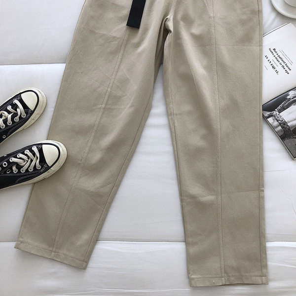 Pantaloni casual de dama cu buzunare si curea