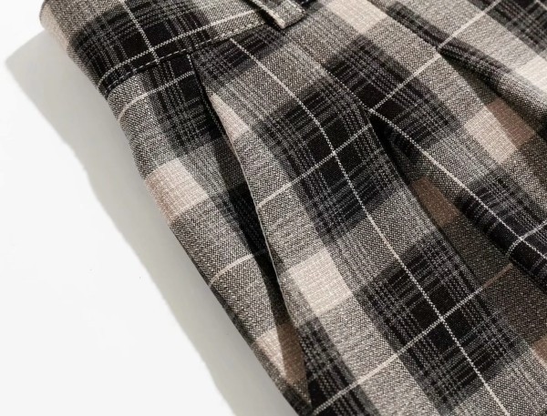 Pantaloni dama in carouri cu bustiera