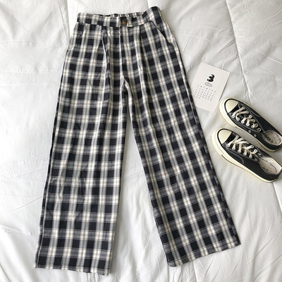 Кариран дамски панталон с джобове