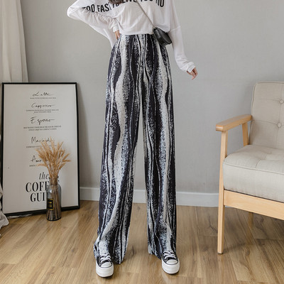 Model lat de pantaloni de dama colorati