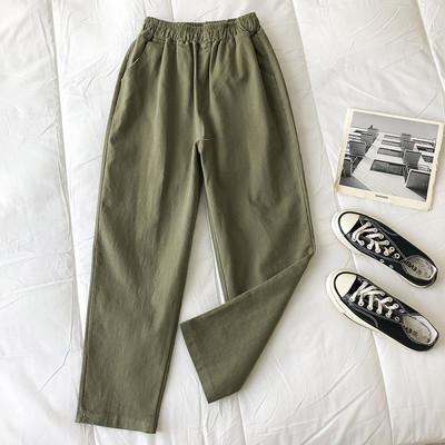 Ежедневен дамски панталон в зелен цвят 