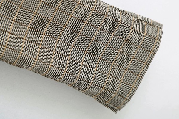 Ženske ravne karirane hlače sive boje