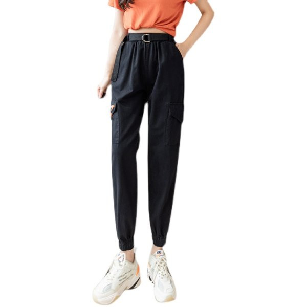 Pantaloni de dama cu buzunare si curea de culoare neagra