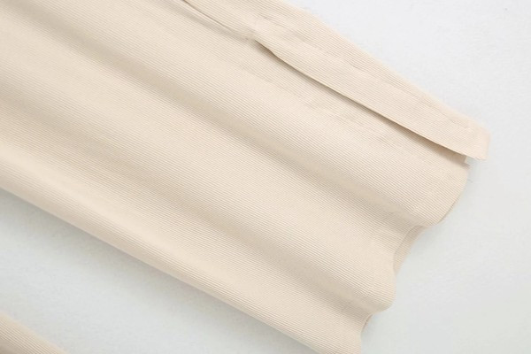 Ležerne široke hlače s elastičnim strukom za žene