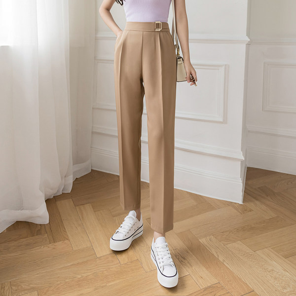 Pantaloni moderni de dama cu decor metalic