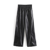 Model larg de pantaloni dama din piele ecologica