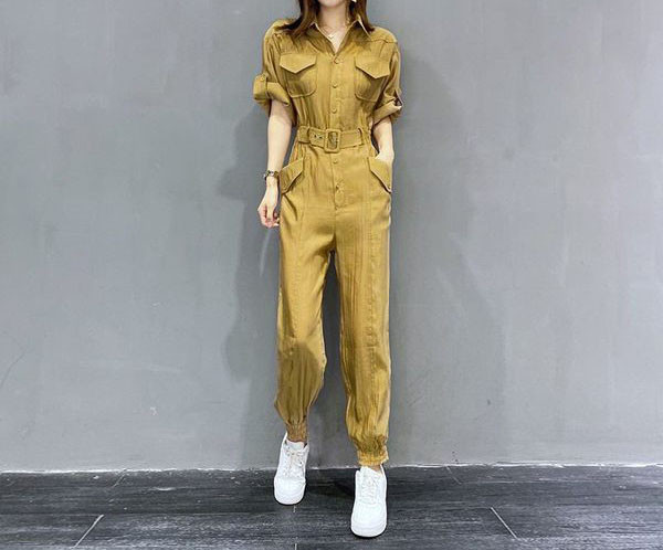 Salopeta de dama moderna cu centura si buzunare