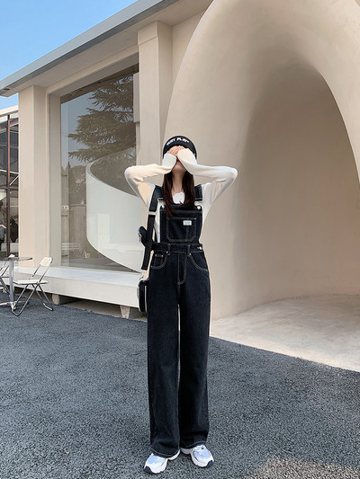 Salopeta de dama din denim cu buzunare de culoare neagra