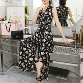 Salopetă lungă de damă cu decolteu spitz și curea