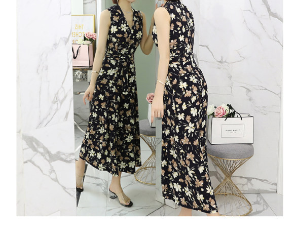 Salopetă lungă de damă cu decolteu spitz și curea