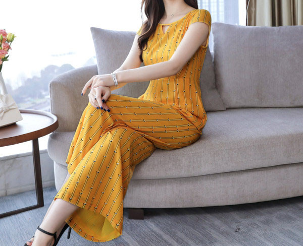 Γυναικείες ολόσωμες φόρμες φαρδύ μοντέλο με κοντά μανίκια