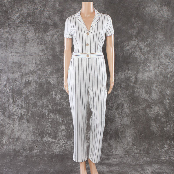 Model nou de salopetă de damă în dungi cu mâneci scurte