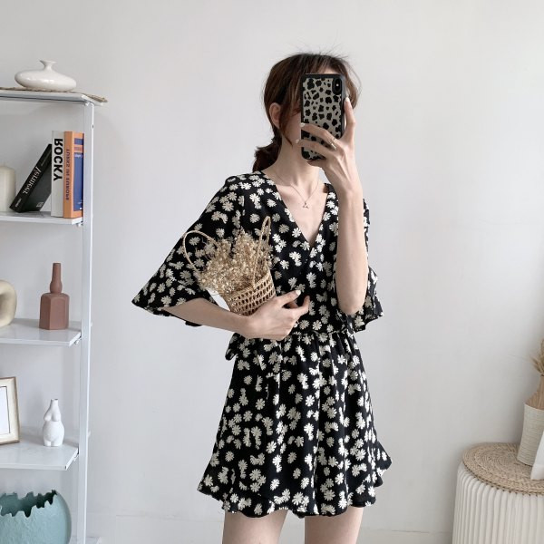 Salopeta de dama scurta cu maneci 3/4 si talie elastica