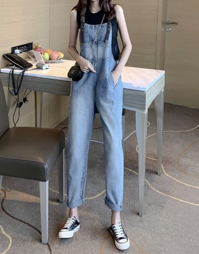 Νέο μοντέλο γυναικεία ολόσωμη φόρμας τζιν σε μπλε χρώμα