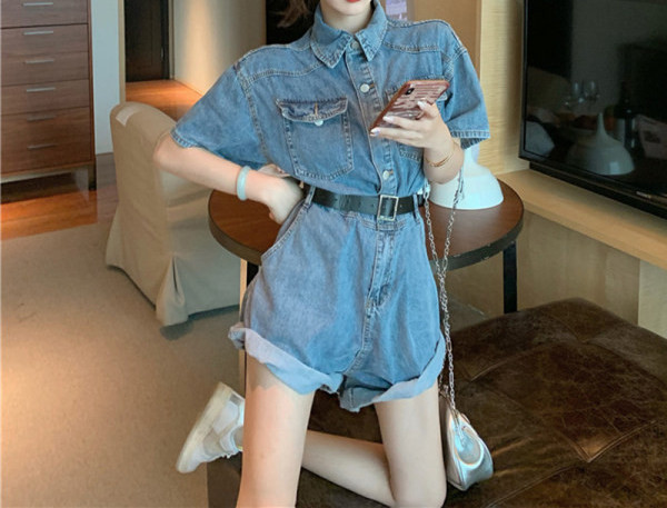 Salopeta de dama scurta model nou cu maneci scurte din denim