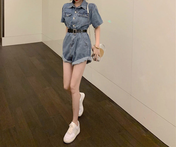 Salopeta de dama scurta model nou cu maneci scurte din denim