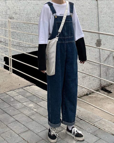 Salopeta de dama din denim cu buzunare si bretele