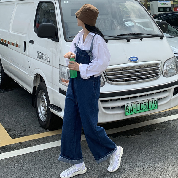 Γυναικείες μοντέρνες ολόσωμες  φόρμες με λεπτά τιραντάκια - φαρδύ μοντέλο