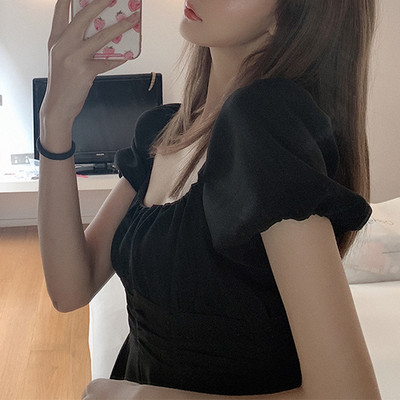 Model nou de salopetă de damă cu decolteu pătrat și mâneci bufante