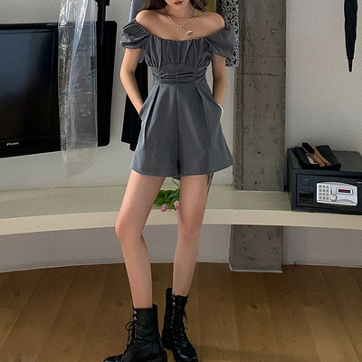 Model nou de salopetă de damă cu decolteu pătrat și mâneci bufante