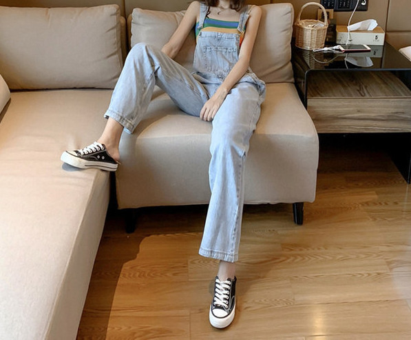 Salopeta de dama din denim model simplu - cu buzunare