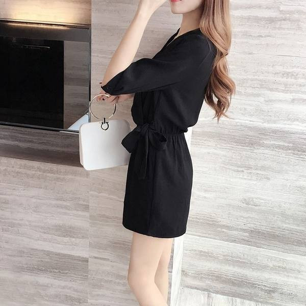 Salopeta de dama neagra cu maneci 3/4 si curea