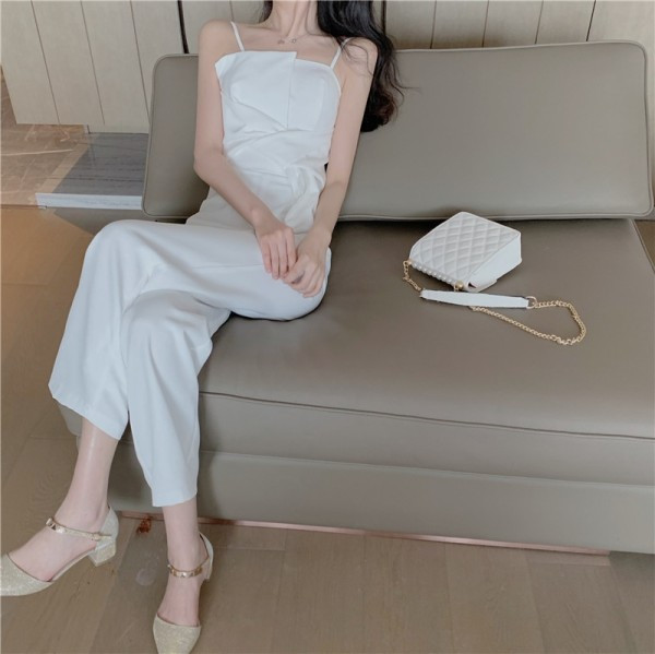 Salopetă lungă de damă cu bretele subțiri de culoare albă