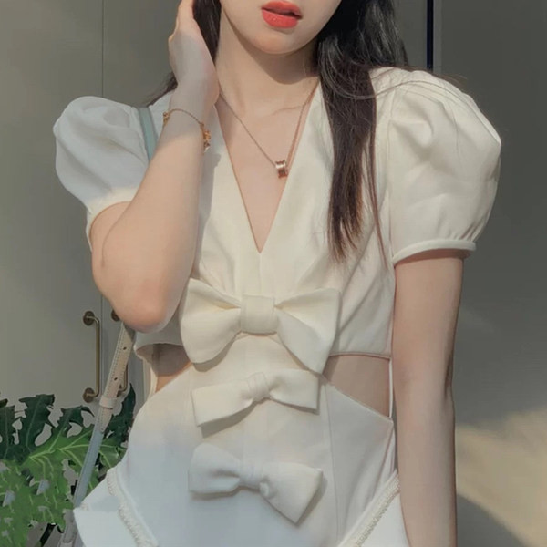 Νέο μοντέλο γυναικεία ολόσωμη φόρμα με λαιμόκοψη και κορδέλες