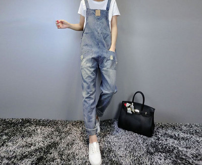 Salopeta de dama din denim cu buzunare