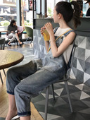 Salopeta de dama model nou din denim cu buzunare