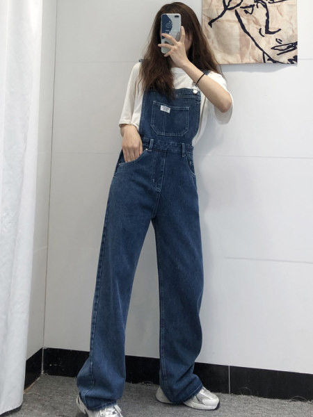 Salopetă casual de damă cu buzunare în albastru și negru