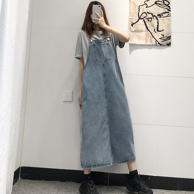 Ženski moderni traper kombinezon sa džepovima - široki model