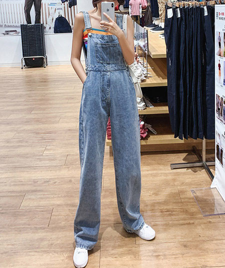 Salopeta de dama din denim cu buzunare - model lat