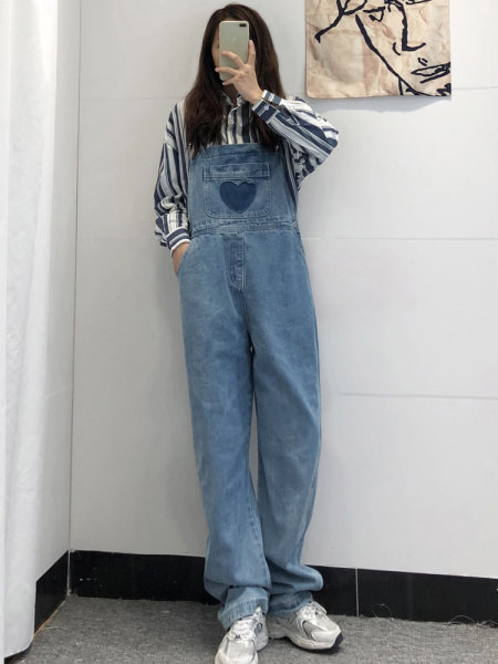 Salopeta casual de dama cu buzunare si bretele in albastru