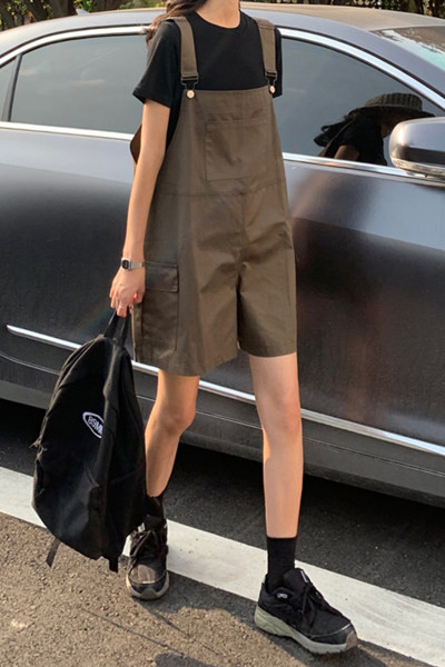 Salopeta de dama scurta model gratuit cu bretele