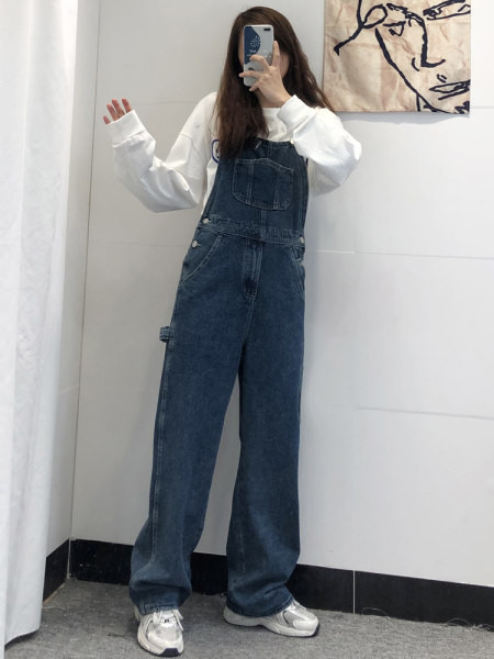 Salopeta dama cu bretele - model lat