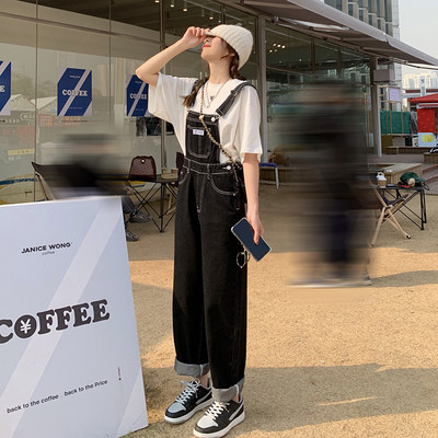 Salopeta de dama cu bretele de culoare neagra