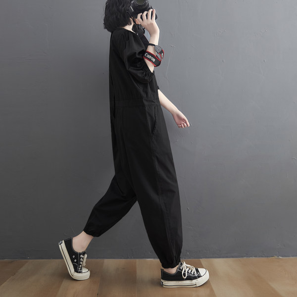 Γυναικεία μονόχρωμη ολόσωμη φόρμ σε μαύρο χρώμα