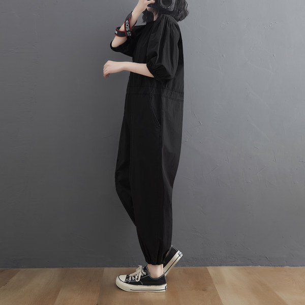 Γυναικεία μονόχρωμη ολόσωμη φόρμ σε μαύρο χρώμα