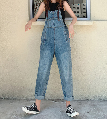 Γυναικείες ολόσωμες φόρμες  τζιν σε μλε χρώμα