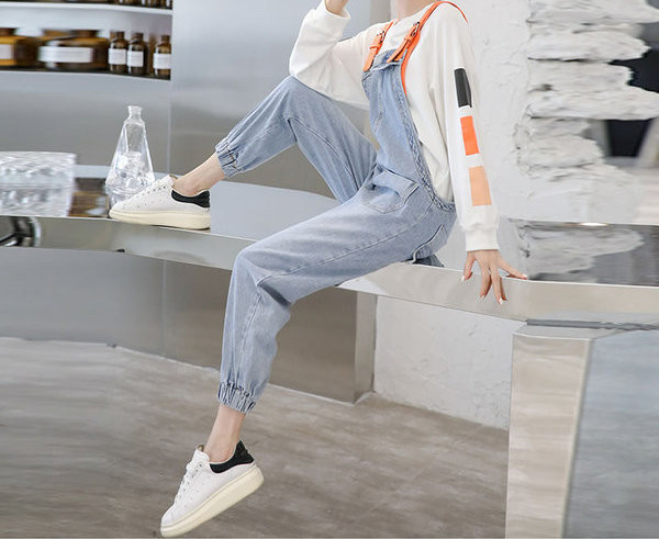 Salopetă de damă uni cu bretele colorate