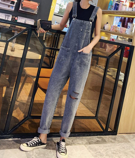 Salopeta de dama cu motive rupte si buzunare