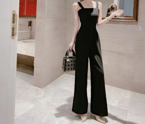 Γυναικεία casual μαύρη φόρμα με τιραντάκια