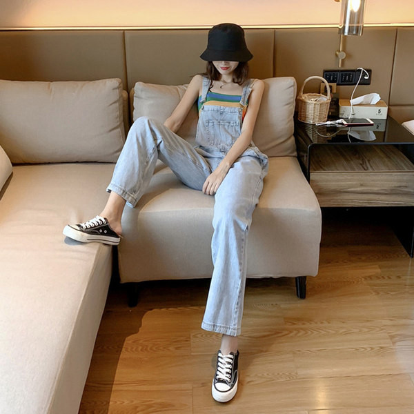 Ležerni traper kombinezon - široki ženski model