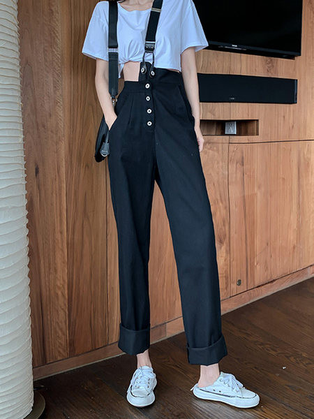 Salopeta de dama moderna cu nasturi si curea