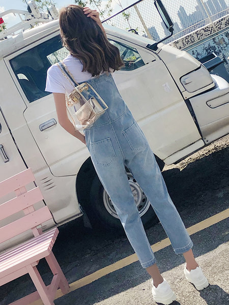 Γυναικείες casual φόρμες με λεπτά τιραντάκια και τσέπες