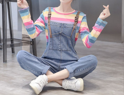 Set de dama doua modele-salopeta cu bretele si bluza multicolora cu maneca scurta si lunga