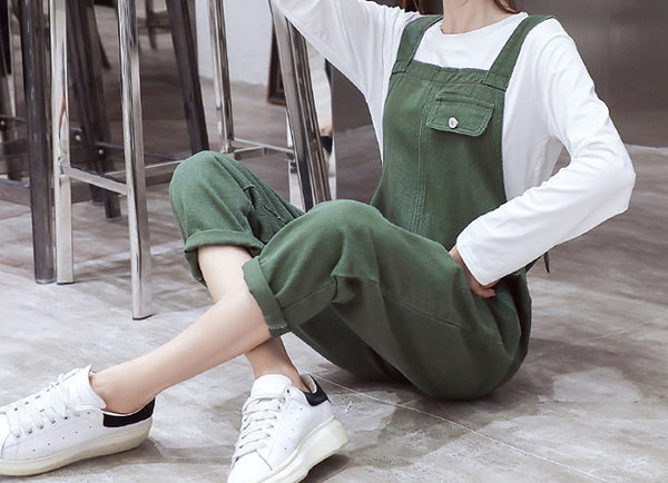 Set salopeta de dama si o bluza cu maneci lungi